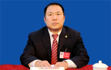 集团副总裁张靖