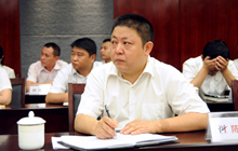集团总裁助理陈雪荣参加会议